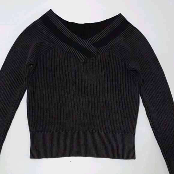 Rag & Bone V-neck Dark Gray Pullover Sweater - Picture 3 of 8